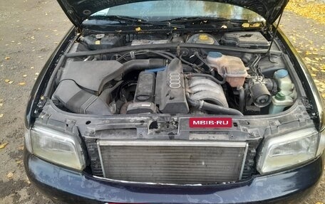 Audi A4, 1997 год, 250 000 рублей, 12 фотография