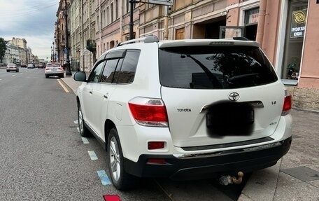 Toyota Highlander III, 2012 год, 1 950 000 рублей, 4 фотография