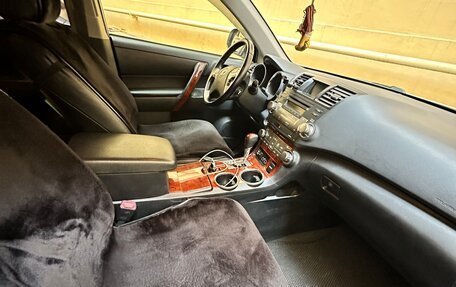 Toyota Highlander III, 2012 год, 1 950 000 рублей, 8 фотография