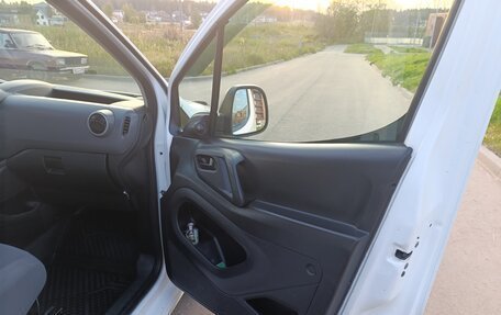 Peugeot Partner II рестайлинг 2, 2012 год, 820 000 рублей, 16 фотография