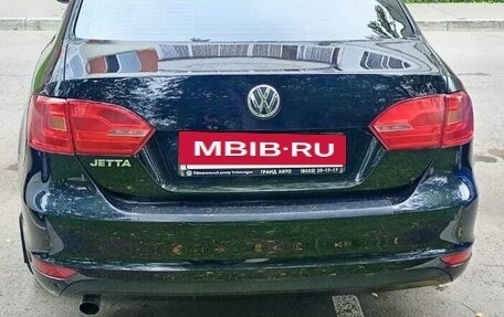 Volkswagen Jetta VI, 2013 год, 650 000 рублей, 2 фотография