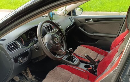 Volkswagen Jetta VI, 2013 год, 650 000 рублей, 12 фотография