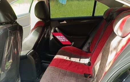 Volkswagen Jetta VI, 2013 год, 650 000 рублей, 10 фотография