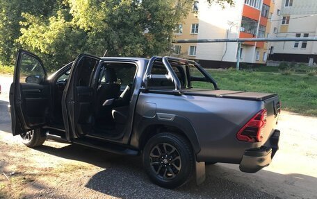 Toyota Hilux VIII, 2022 год, 7 300 000 рублей, 20 фотография