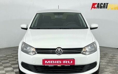 Volkswagen Polo VI (EU Market), 2015 год, 900 000 рублей, 2 фотография