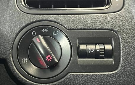 Volkswagen Polo VI (EU Market), 2015 год, 900 000 рублей, 17 фотография