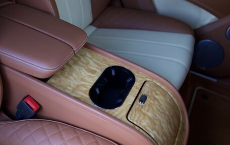 Bentley Bentayga I, 2017 год, 10 999 000 рублей, 24 фотография