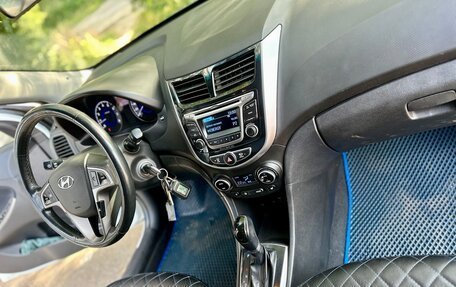 Hyundai Solaris II рестайлинг, 2015 год, 890 000 рублей, 11 фотография