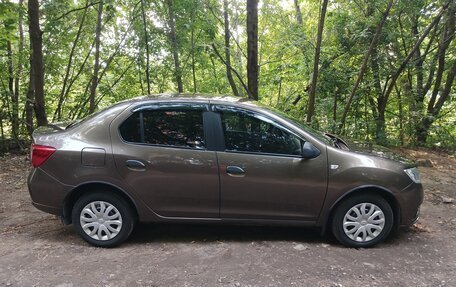 Renault Logan II, 2018 год, 785 000 рублей, 3 фотография