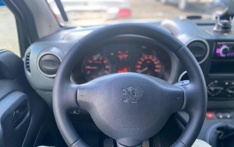 Peugeot Partner II рестайлинг 2, 2011 год, 710 000 рублей, 19 фотография