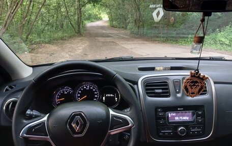 Renault Logan II, 2018 год, 785 000 рублей, 9 фотография