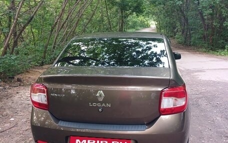 Renault Logan II, 2018 год, 785 000 рублей, 4 фотография
