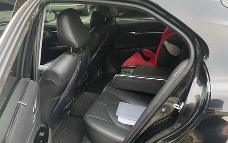 Toyota Camry, 2019 год, 3 250 000 рублей, 8 фотография