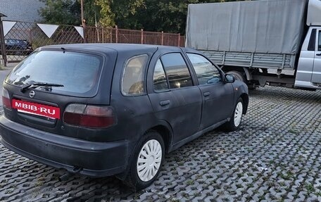 Nissan Almera, 1997 год, 140 000 рублей, 3 фотография