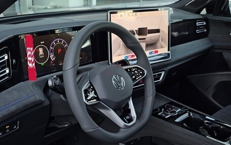 Volkswagen Tiguan, 2025 год, 4 750 000 рублей, 18 фотография