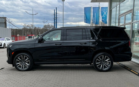 Cadillac Escalade V, 2022 год, 13 200 000 рублей, 8 фотография