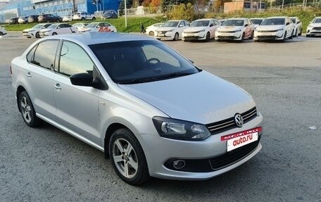 Volkswagen Polo VI (EU Market), 2014 год, 700 000 рублей, 2 фотография
