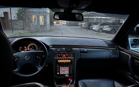 Mercedes-Benz E-Класс, 1999 год, 750 000 рублей, 9 фотография