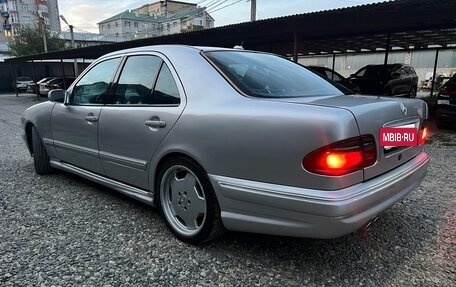 Mercedes-Benz E-Класс, 1999 год, 750 000 рублей, 4 фотография