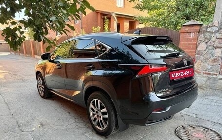 Lexus NX I, 2016 год, 3 250 000 рублей, 6 фотография