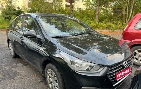 Hyundai Solaris II рестайлинг, 2017 год, 600 000 рублей, 5 фотография