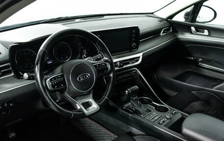 KIA K5, 2021 год, 2 099 700 рублей, 11 фотография