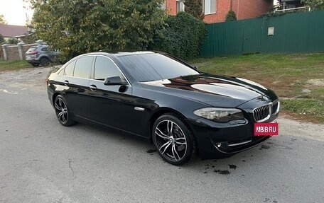 BMW 5 серия, 2013 год, 1 620 000 рублей, 2 фотография