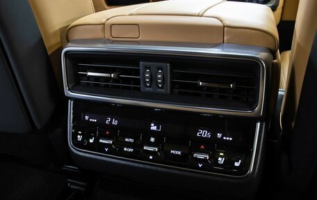 Lexus LX, 2022 год, 12 998 000 рублей, 27 фотография