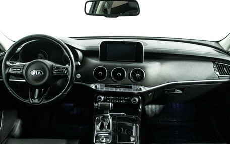 KIA Stinger I, 2019 год, 2 199 700 рублей, 13 фотография