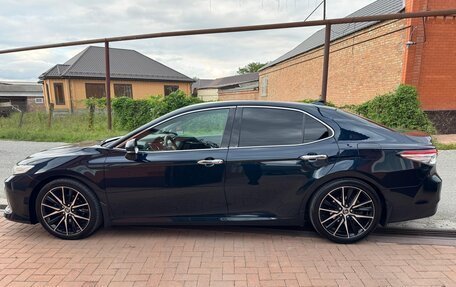 Toyota Camry, 2018 год, 2 350 000 рублей, 2 фотография