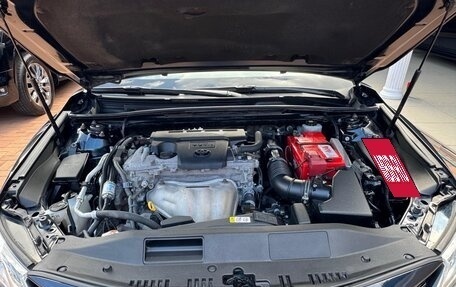 Toyota Camry, 2018 год, 2 350 000 рублей, 13 фотография