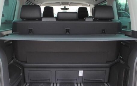 Volkswagen Multivan T6 рестайлинг, 2019 год, 5 997 рублей, 21 фотография