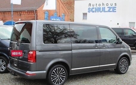 Volkswagen Multivan T6 рестайлинг, 2019 год, 5 997 рублей, 15 фотография