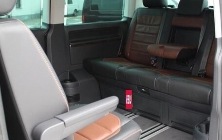 Volkswagen Multivan T6 рестайлинг, 2019 год, 5 997 рублей, 22 фотография