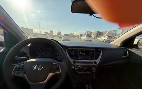 Hyundai Solaris II рестайлинг, 2019 год, 1 290 000 рублей, 17 фотография