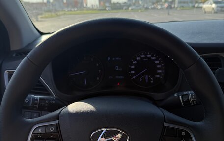 Hyundai Solaris II рестайлинг, 2019 год, 1 290 000 рублей, 23 фотография