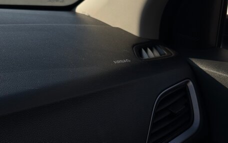Hyundai Solaris II рестайлинг, 2019 год, 1 290 000 рублей, 25 фотография