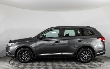 Mitsubishi Outlander III рестайлинг 3, 2019 год, 1 899 000 рублей, 8 фотография