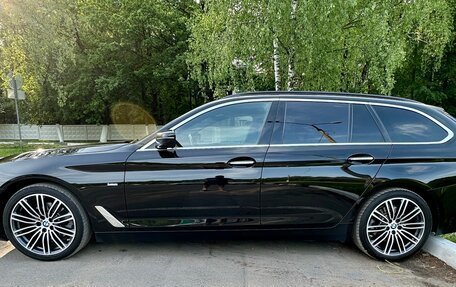 BMW 5 серия, 2017 год, 2 698 700 рублей, 4 фотография