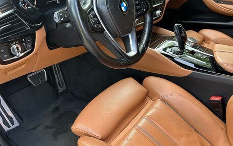 BMW 5 серия, 2017 год, 2 698 700 рублей, 12 фотография