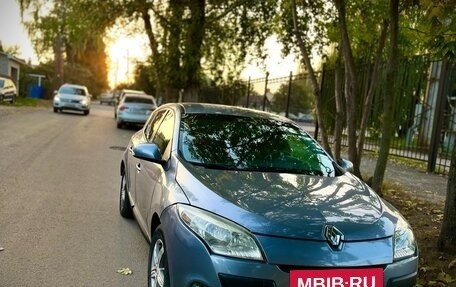Renault Megane III, 2010 год, 550 000 рублей, 2 фотография