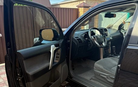Toyota Land Cruiser Prado 150 рестайлинг 2, 2010 год, 2 800 000 рублей, 3 фотография