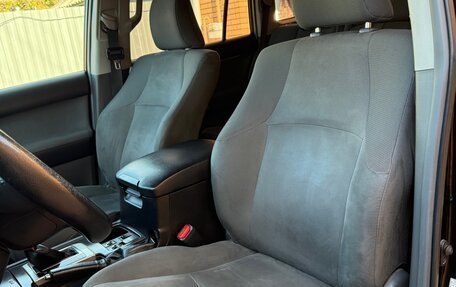 Toyota Land Cruiser Prado 150 рестайлинг 2, 2010 год, 2 800 000 рублей, 11 фотография