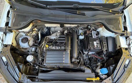 Skoda Karoq I, 2021 год, 2 250 000 рублей, 17 фотография