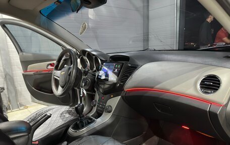 Chevrolet Cruze II, 2012 год, 700 000 рублей, 16 фотография