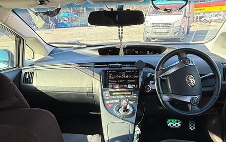 Toyota Prius, 2012 год, 1 200 000 рублей, 7 фотография