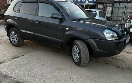 Hyundai Tucson III, 2006 год, 700 000 рублей, 2 фотография