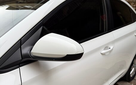 Hyundai Solaris II рестайлинг, 2017 год, 1 400 000 рублей, 10 фотография