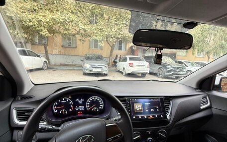 Hyundai Solaris II рестайлинг, 2017 год, 1 400 000 рублей, 8 фотография