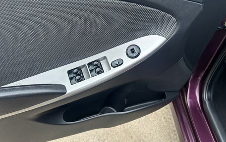 Hyundai Solaris II рестайлинг, 2011 год, 690 000 рублей, 14 фотография